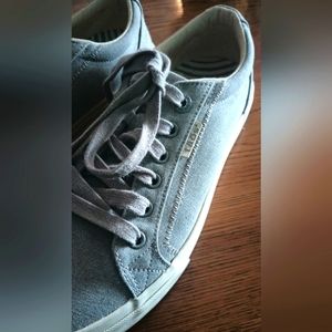 Taos grey canvas sneakers